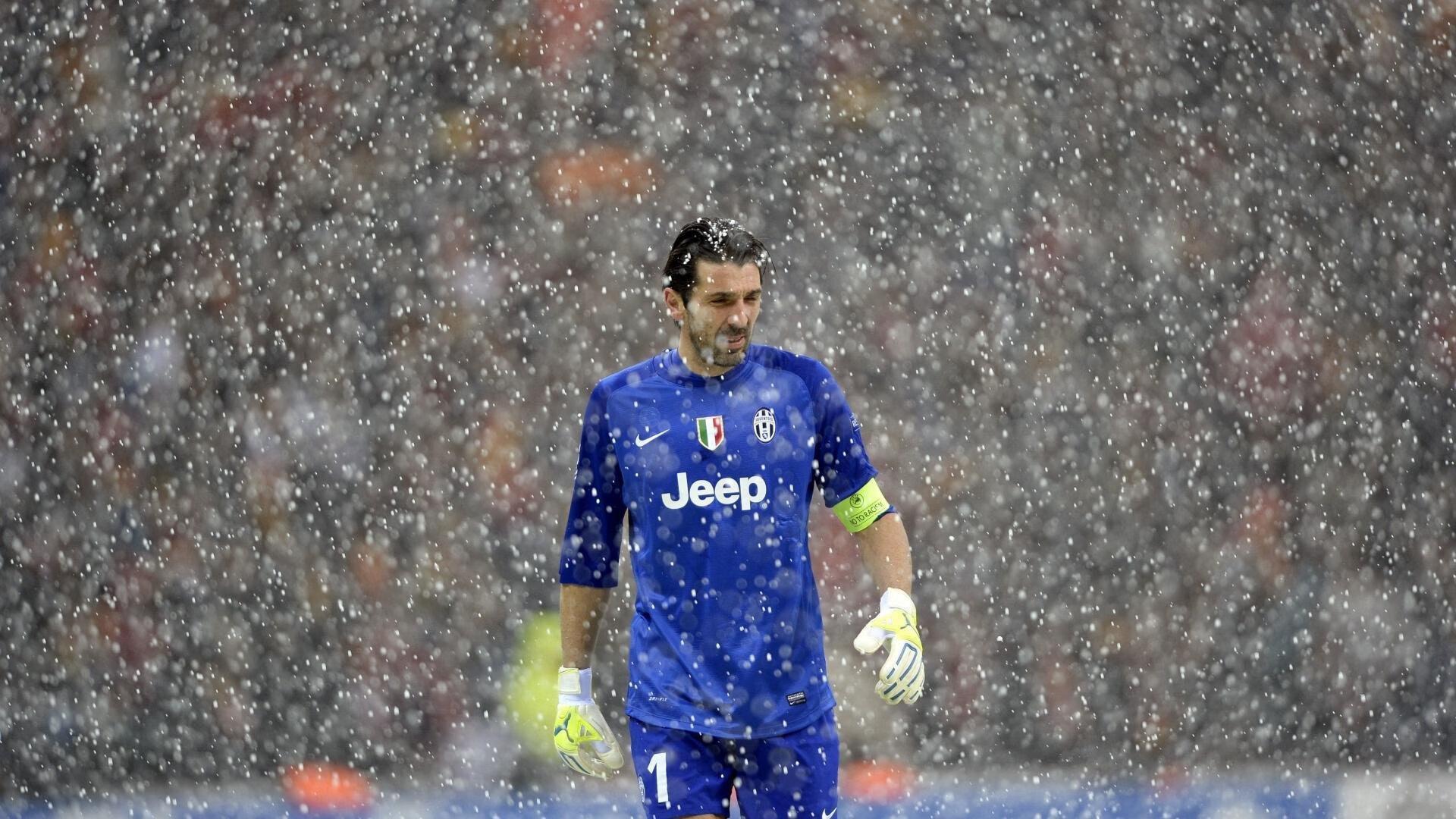 燃尽了！哈利伯顿右小腿拉伤本出战成疑 坚持带伤出战首节伤退